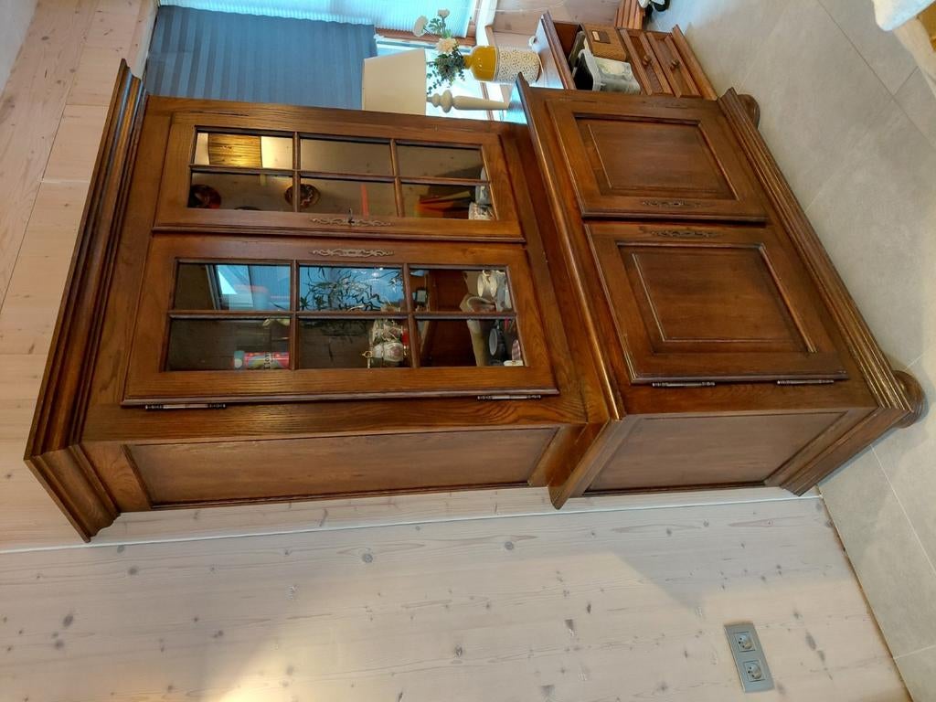 Armoire en chêne, Enlèvement