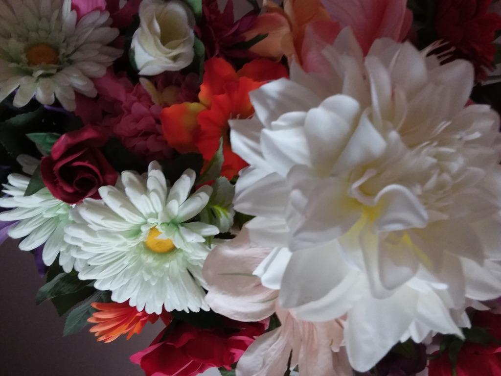 Glazen vazen met kunstbloemen of glazen bolletjes, Ophalen, Zo goed als nieuw, Overige kleuren, Glas