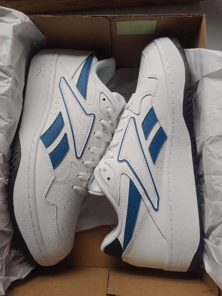 nieuw 44.5 Reebok ATR chill baskets comfortzool in doos, Vêtements | Hommes, Chaussures, Neuf, Reebok, Envoi, Chaussures de sport