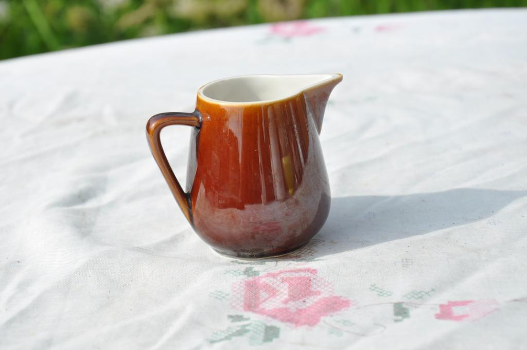 cremier en faience brun villeroy et boch (1), Enlèvement ou Envoi
