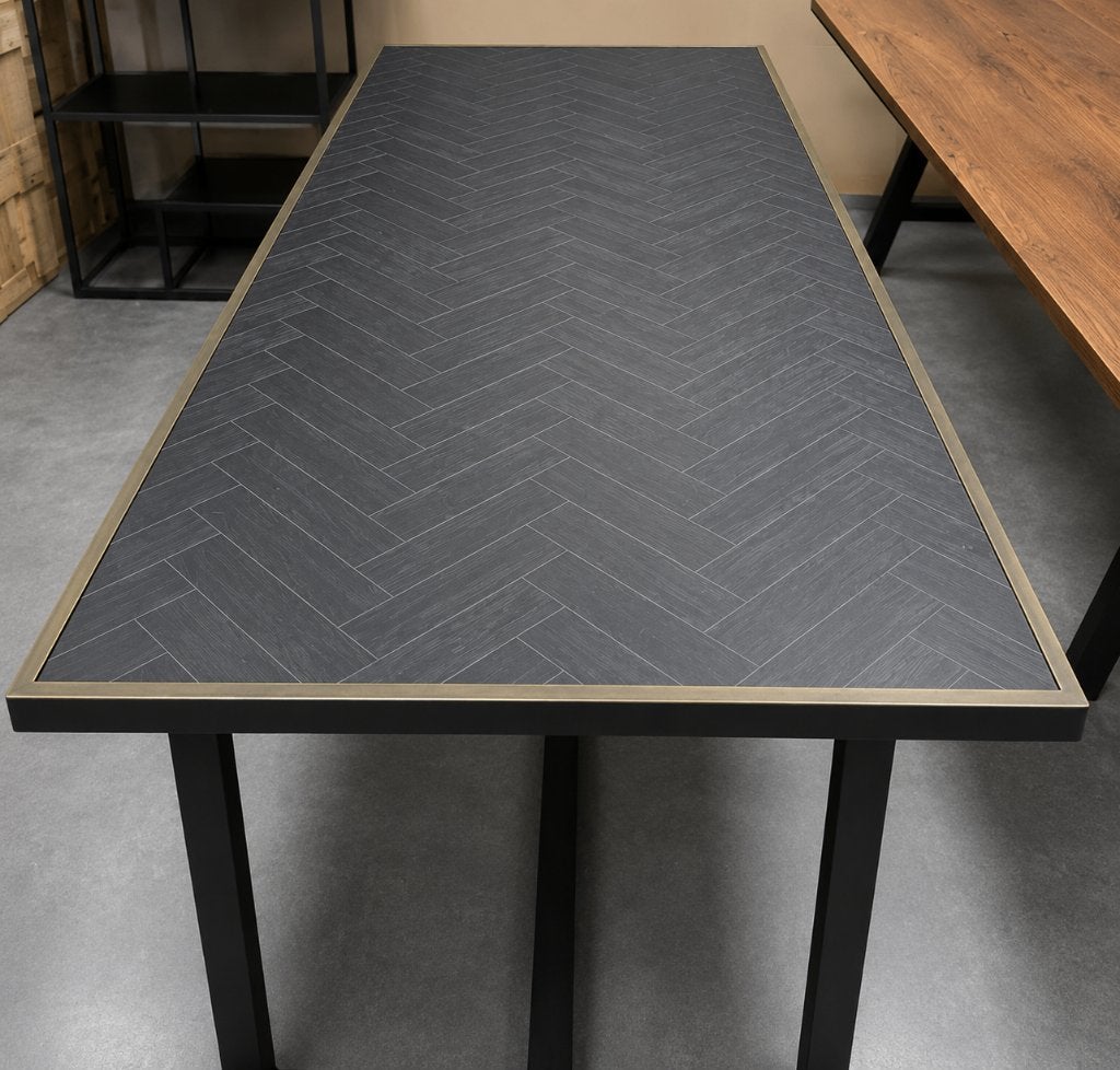 Eettafel Saffron – Hotel Chique Industrieel Luxe NIEUW DOOS, Huis en Inrichting, 100 tot 150 cm, Vijf personen of meer, Hotel Chique Industrieel Luxe