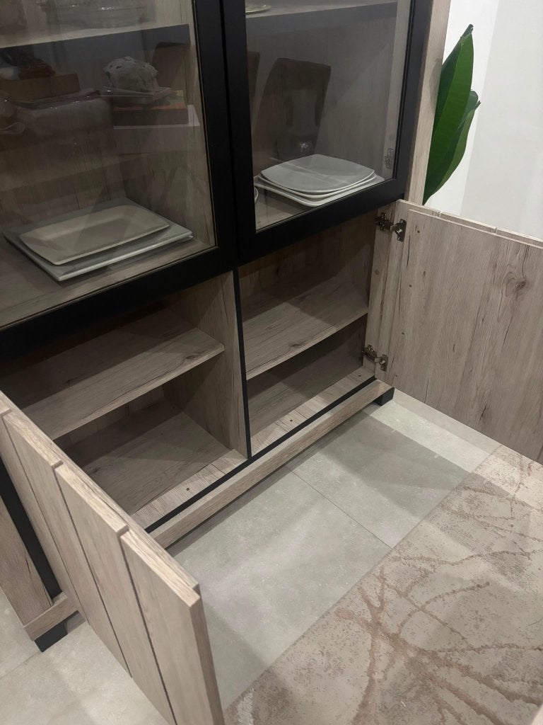Salle à manger avec vitrine, Enlèvement, Comme neuf, 4 à 6 chaises