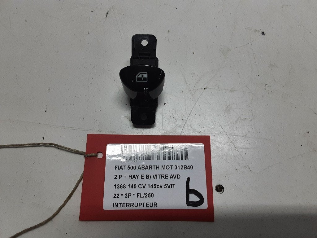 SCHAKELAAR Abarth 500 / 595 / 695 (01-2008/-) (07356294040), Auto-onderdelen, Dashboard en Schakelaars, Taurusavenue 1
2132 LS  Hoofddorp, NL