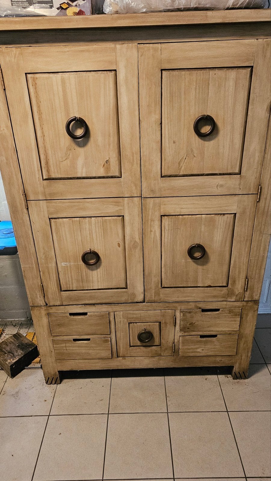 belle armoire en pin mexicain, Maison & Meubles, Enlèvement, Pin