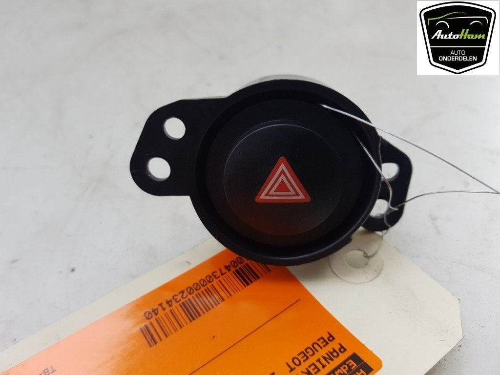 COMMUTATEUR DE FEUX DE DETRESSE Peugeot 108 (|B000778280|), Autos : Pièces & Accessoires, Utilisé, Peugeot