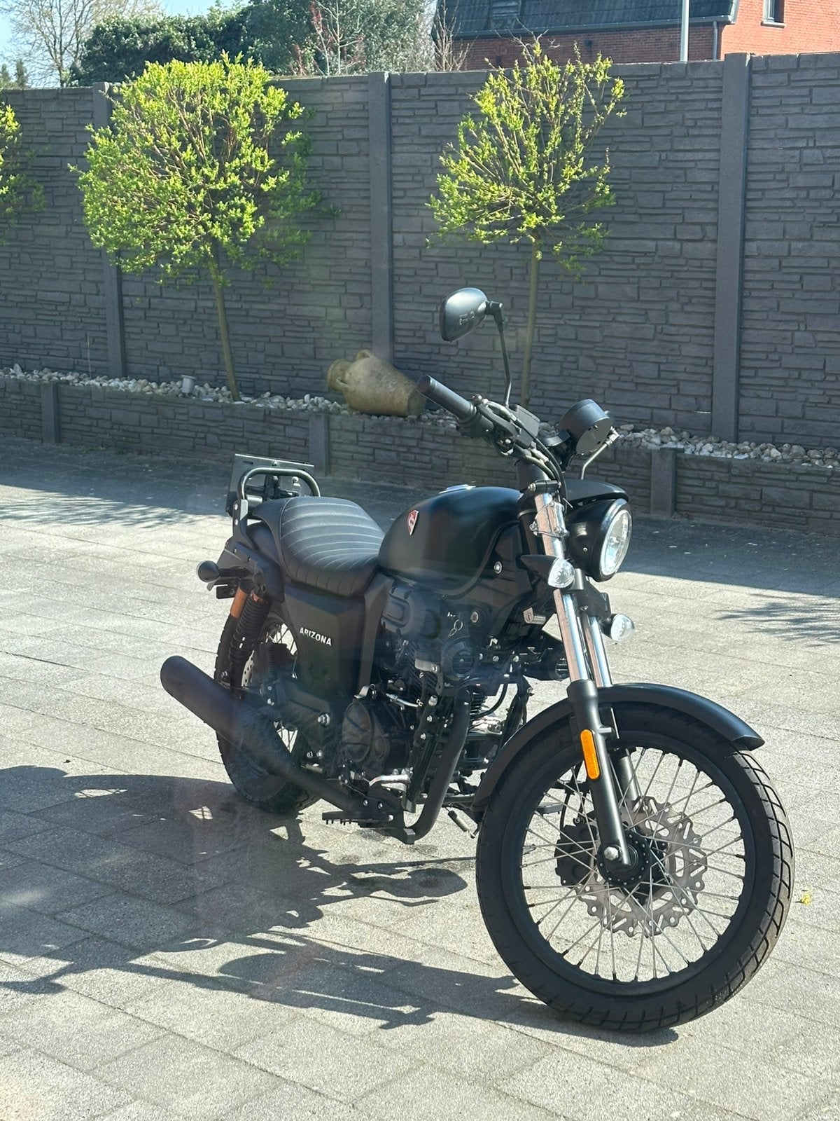 Moto, Ophalen, Zo goed als nieuw