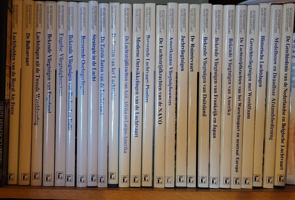 L'histoire de l'aviation 25 volumes, Enlèvement, Comme neuf, Livre ou Revue