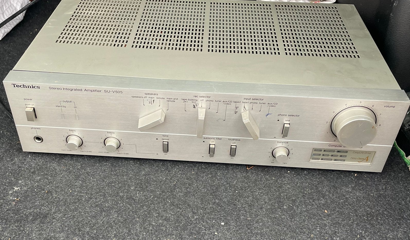 Technica versterker SU - V 505, Audio, Tv en Foto, Versterkers en Ontvangers, Verzenden, Zo goed als nieuw, Stereo, 120 watt of meer