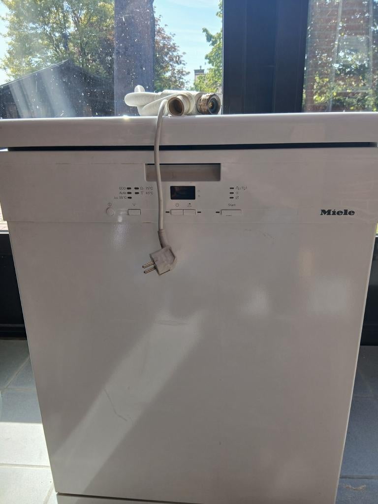 Lave-vaisselle Miele, Electroménager, Lave-vaisselle, 85 à 90 cm, Enlèvement, Utilisé, 45 à 60 cm