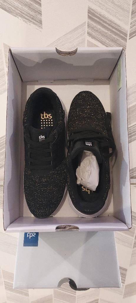 chaussure  femme marque TBS taille 36, Vêtements | Femmes, Chaussures, Autre, Enlèvement ou Envoi, Chaussures de sports, Porté