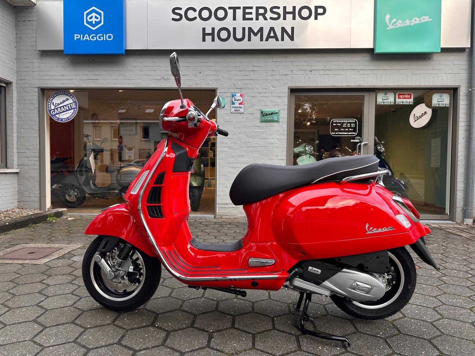 Vespa GTS 125cc Super Rosso (nr.4), Nieuw, Benzine, 125 cc, Overige modellen