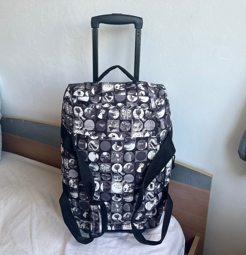 Sacs / valises de voyage à Roulettes (EASTPAK)., Envoi, Utilisé, 40 à 60 cm, Roulettes