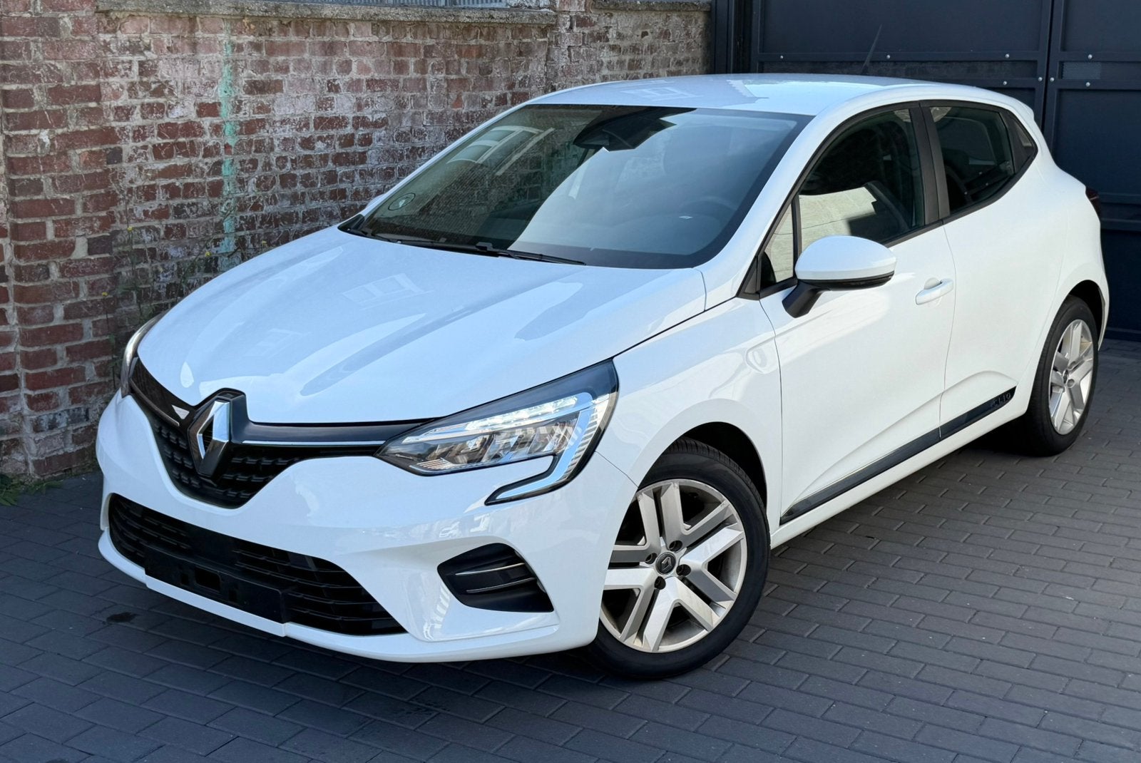 Renault clio 1.0 Tce 100cv 2020 67000 km - Car play, Autos, Achat, Euro 6, Entreprise, Entretenue par le concessionnaire