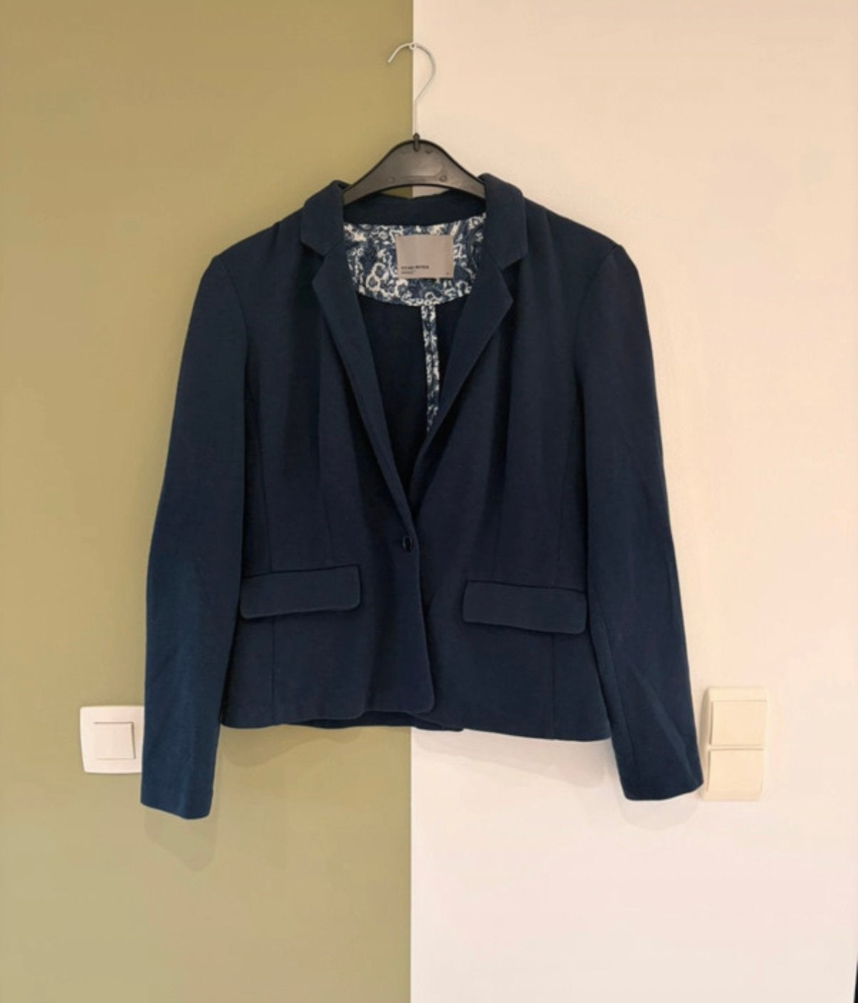 Lot de 21 vêtements de marque taille S - très bon état, Enlèvement, Comme neuf
