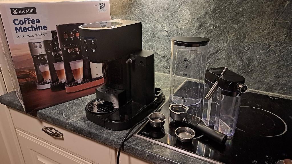 Koffiemachine Blu Mill, Café moulu, Réservoir d'eau amovible, Enlèvement ou Envoi, 2 à 4 tasses