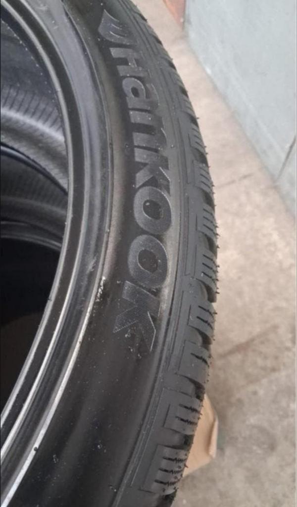 PNEUS HIVER HANKOOK- 295/35R23 108W// 2 à 40€, Ophalen of Verzenden