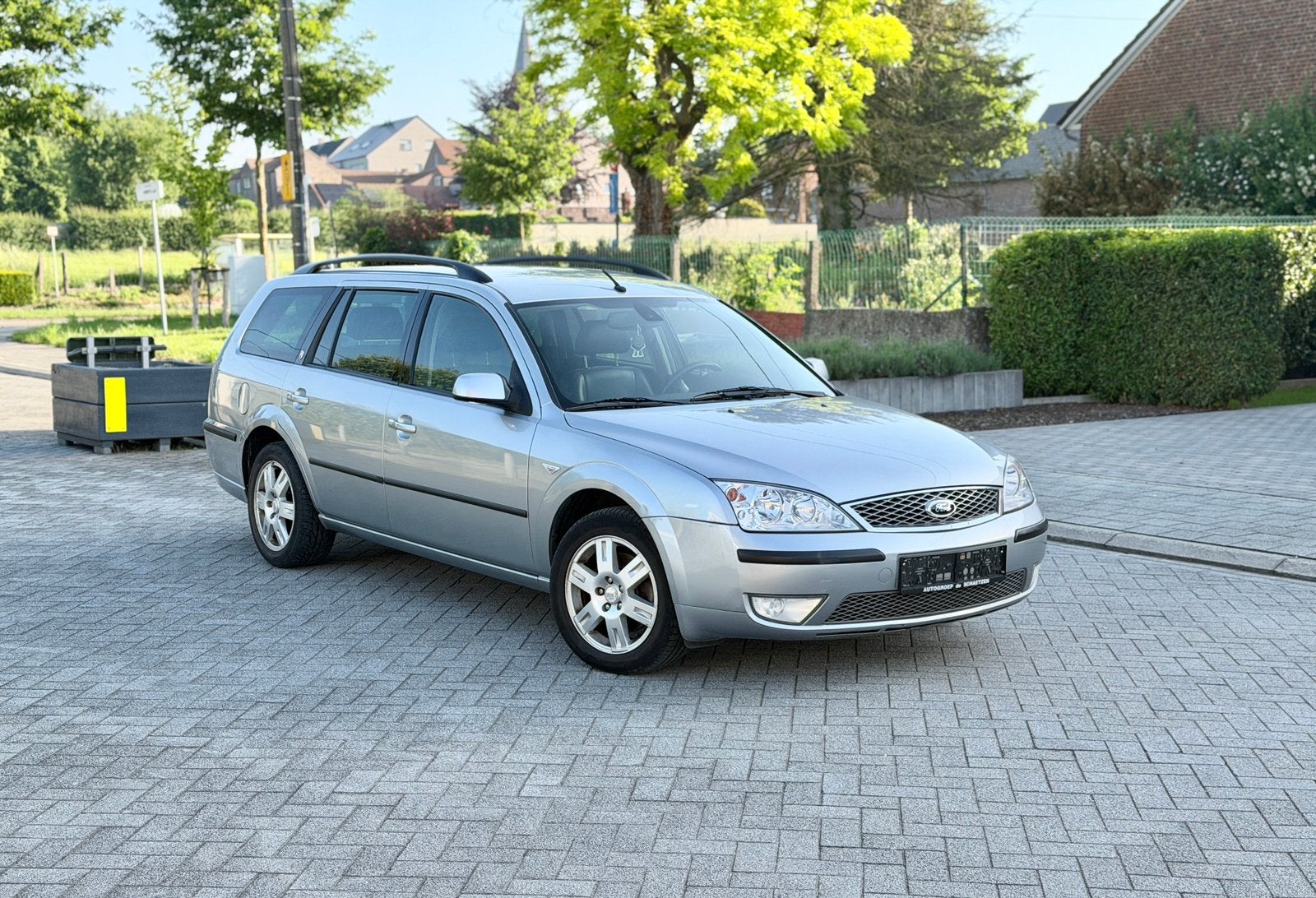 Ford mondeo 112,000 km 2.0 tdci  2006 131Ch Ghia, Autos, Ford, Particulier, Mondeo, Vitres électriques, Diesel, Break, 5 portes