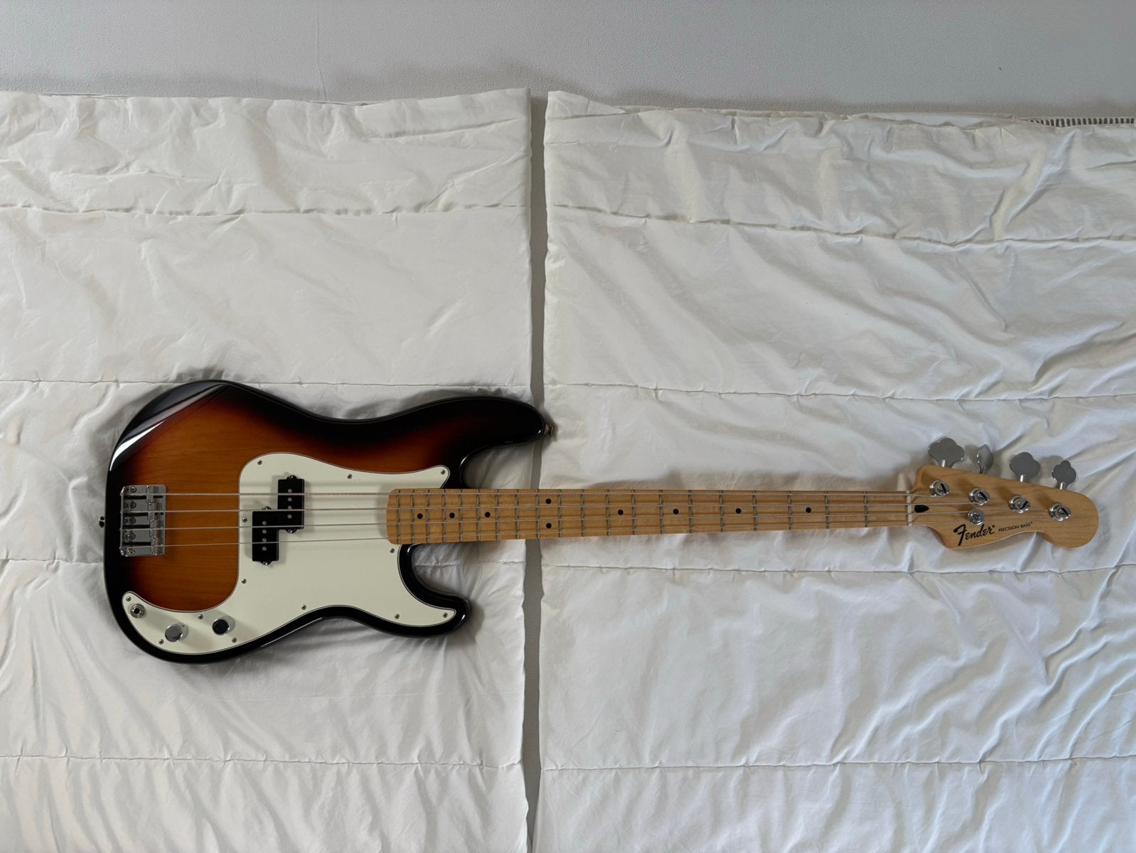 Étui de transport Fender Standard Precision +, Musique & Instruments, Enlèvement, Comme neuf
