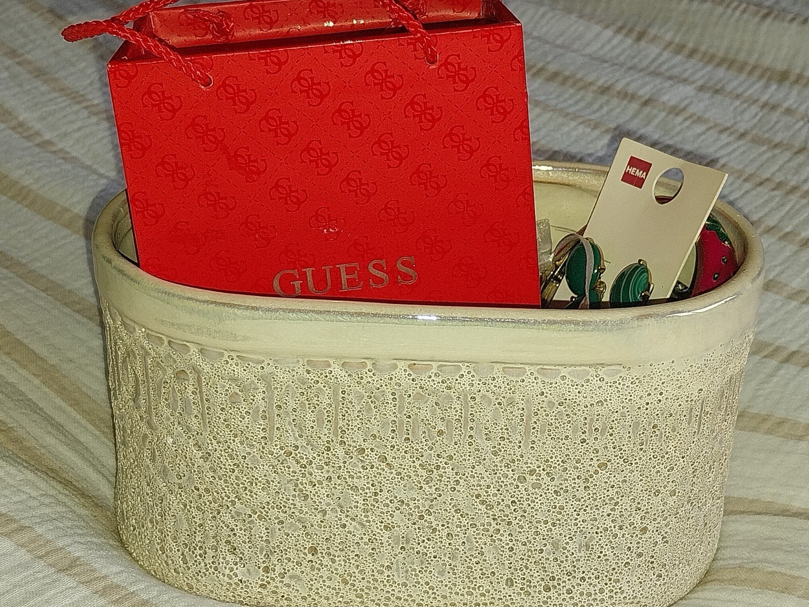 Mystery Jewelry Box / Verrassingsdoos sieraden (met Guess ho, Bijoux, Sacs & Beauté, Enlèvement ou Envoi