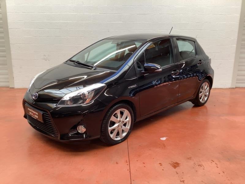 Toyota Yaris 1.5 HSD Dynamic Toyota Yaris hybrid 1.5 Dynamic, Auto's, Toyota, Yaris, Airbags, Airconditioning, Bluetooth, Boordcomputer