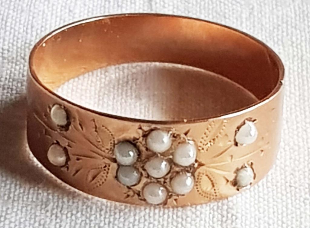 Bague victorienne 18 carats avec perles de rocaille., Bijoux, Sacs & Beauté, Enlèvement ou Envoi, Or, Bague
