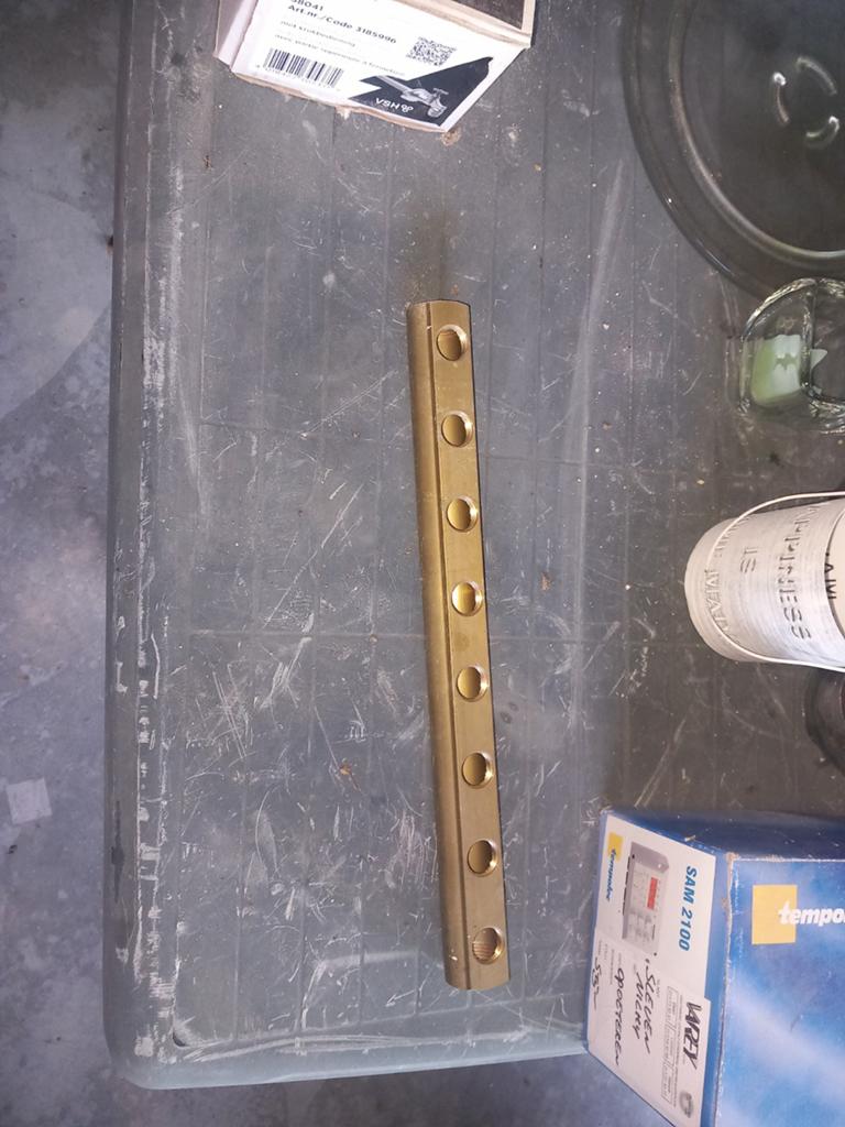 Collector 1" messing met 8 aansluitingen 1/2", Doe-het-zelf en Bouw, Sanitair, Ophalen