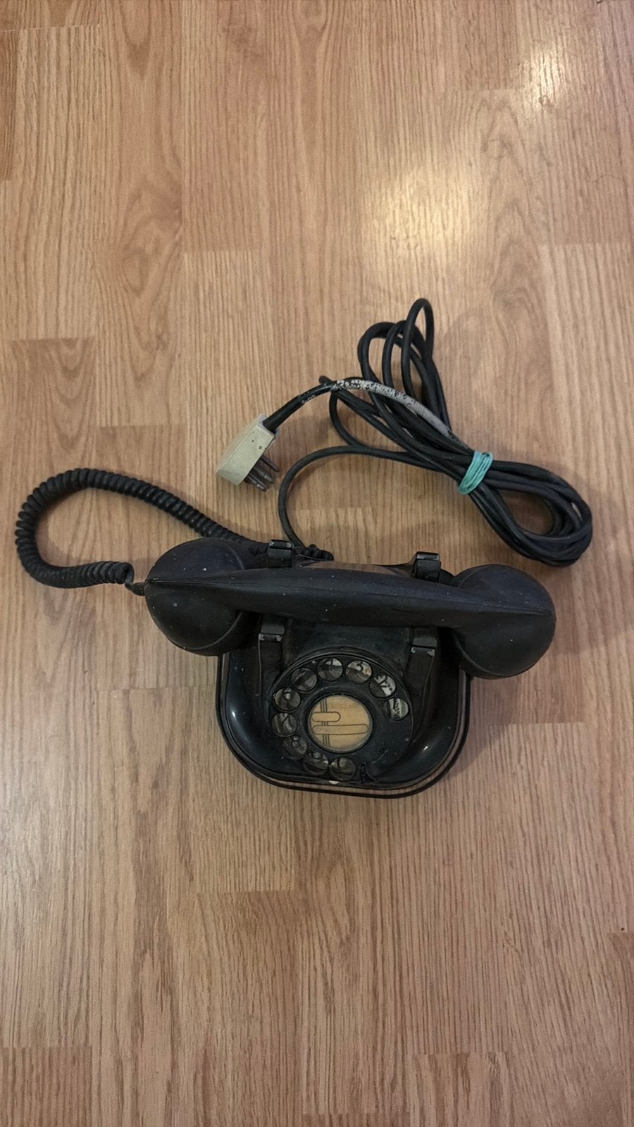 Vintage bakelieten telefoon met draaiknop, Ericsson '50, Telecommunicatie, Vaste telefoons | Niet Draadloos, Ophalen, Zo goed als nieuw