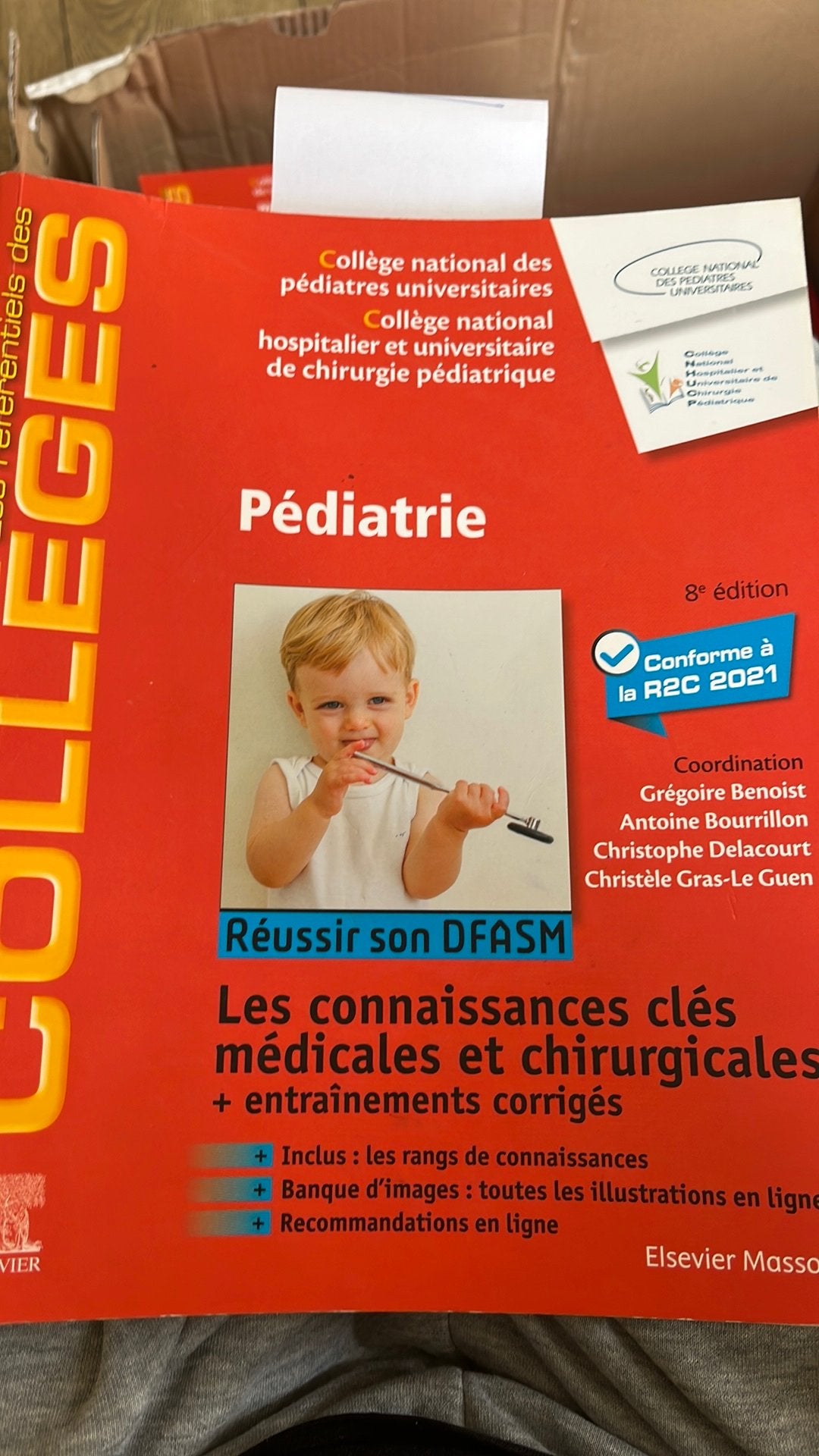 Livre sur le cours de pédiatrie, Enlèvement, Comme neuf