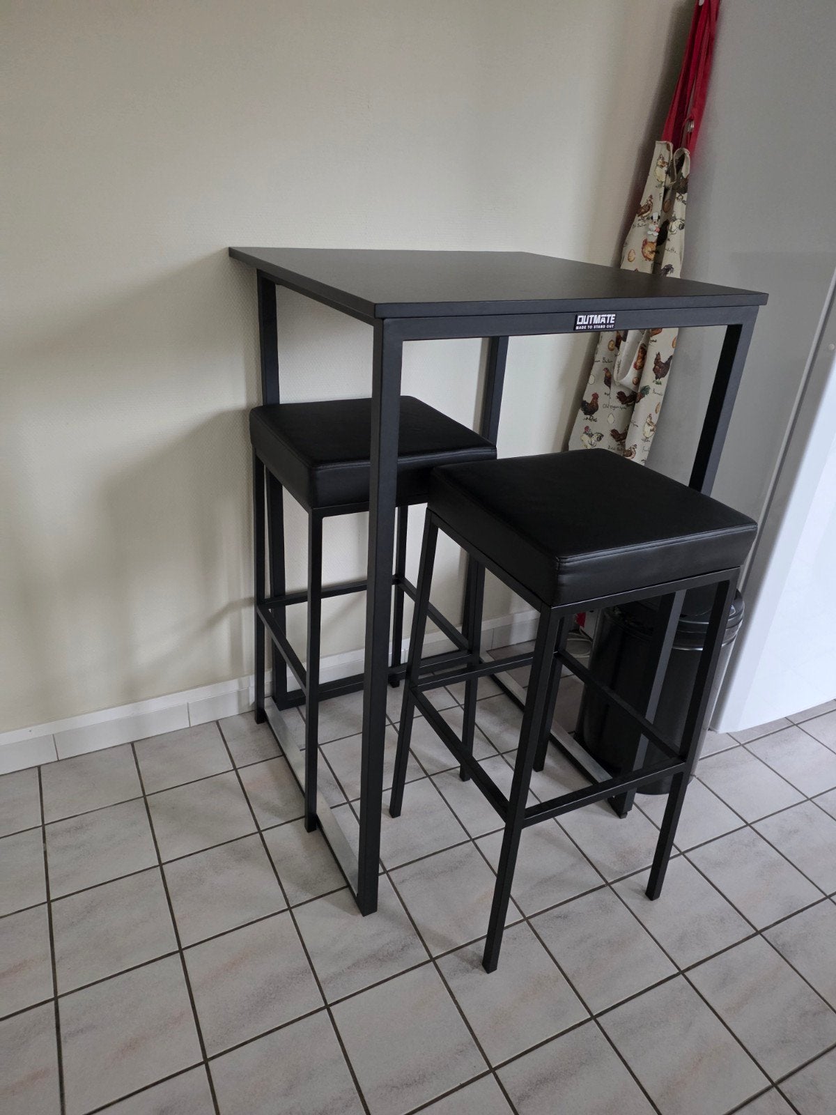 bartafel met 2 krukken, Ophalen, Nieuw