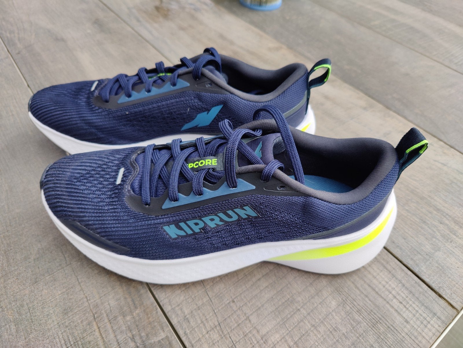 Loopschoenen Kiprun maat 43 (nieuw, 5km mee gelopen), Autres marques, Course à pied, Enlèvement ou Envoi, Chaussures de course à pied