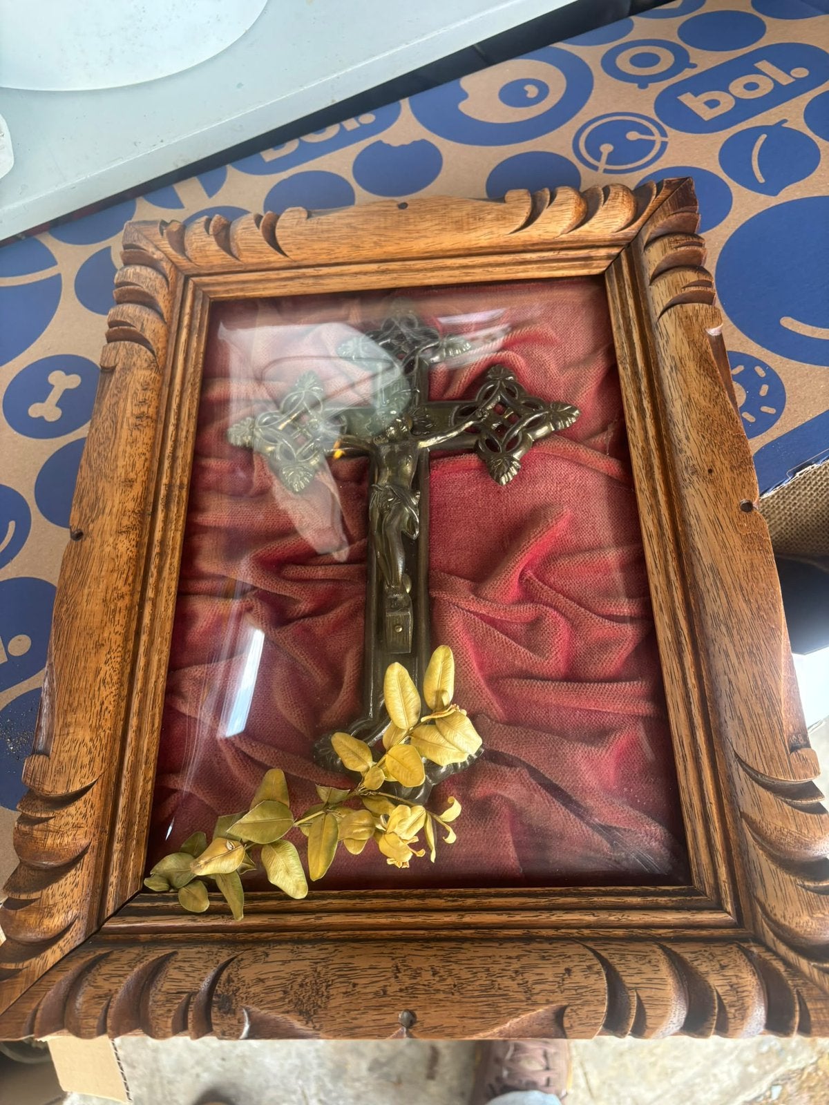 Antiek kruisbeeld in kader, Antiek en Kunst, Ophalen