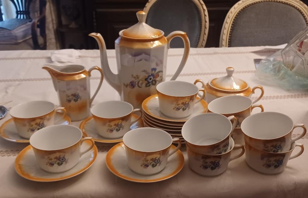 Koffieservies, Ophalen