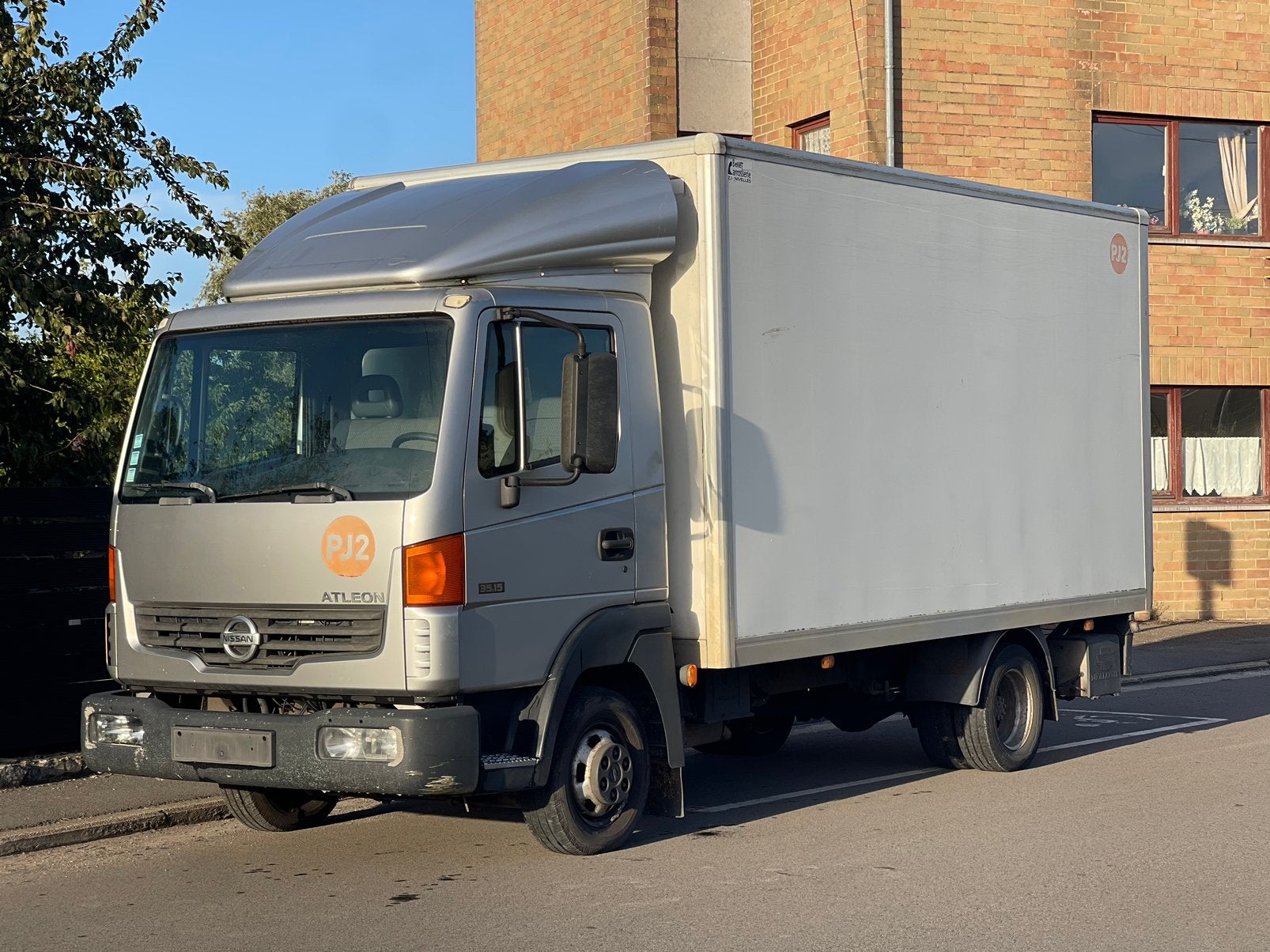 Nissan atleon  hayon 35,15 catégorie B , Anne 2011 3,0L, Autos, Achat, Diesel, Particulier, 2998 cm³