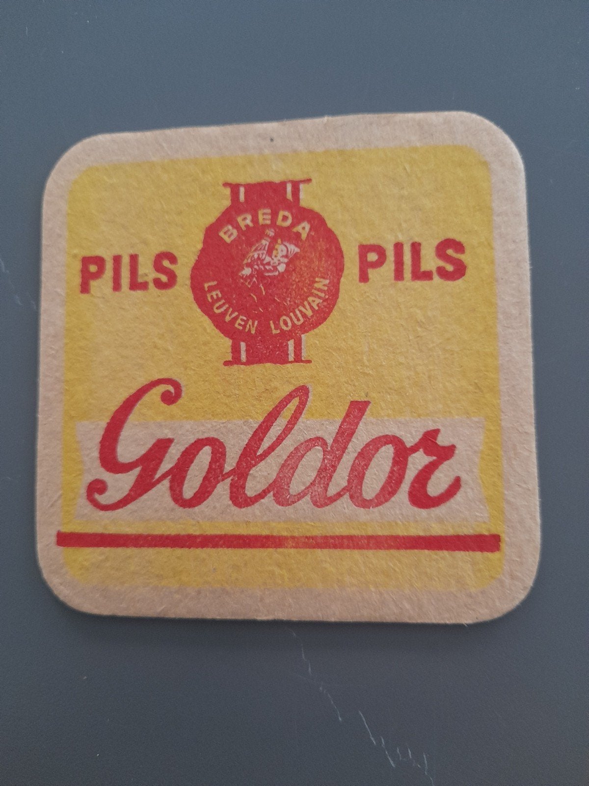 Bierviltje pils goldor, Verzamelen, Ophalen of Verzenden