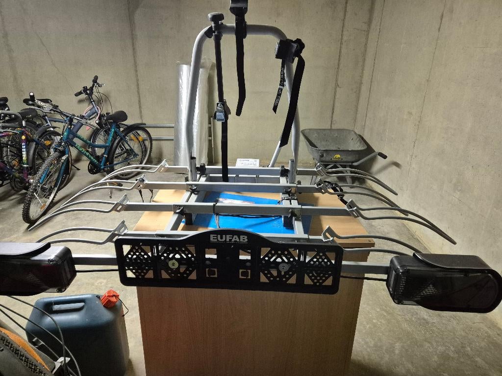Porte-vélo Eufab, Autos : Divers, Porte-vélos, Enlèvement, 3 vélos ou plus, Comme neuf, Vélo électrique