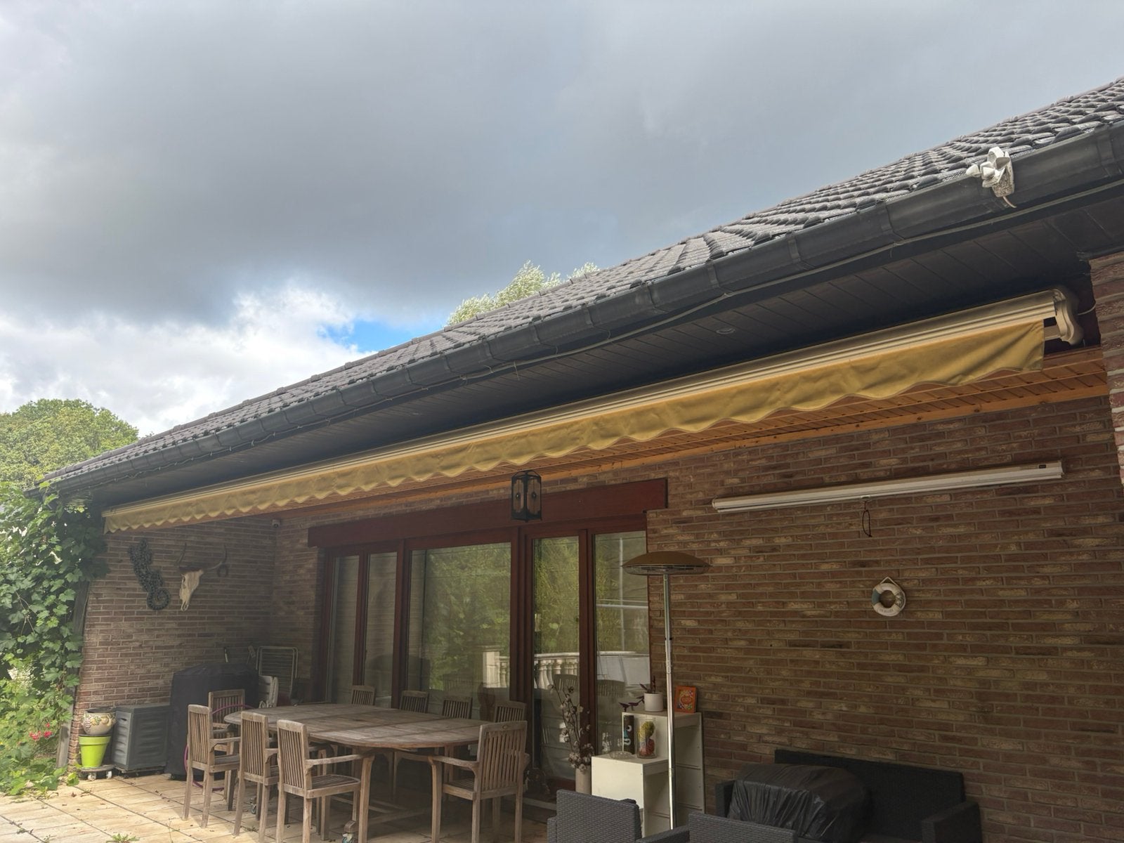 Tente solaire électrique 12m de long, Jardin & Terrasse, À bras articulé, 300 cm ou plus, Enlèvement, Utilisé