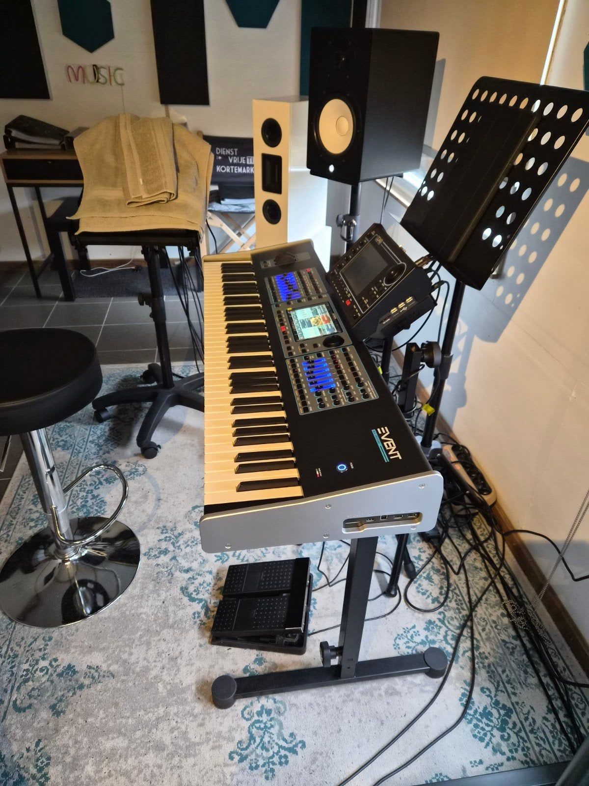 ketron event, Muziek en Instrumenten, Ophalen, 76 toetsen