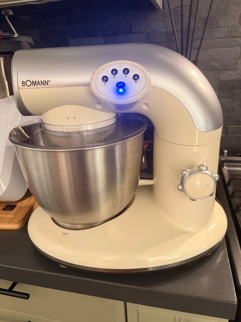 Bomann Keukenmachine / Kneedmachine, Ophalen, 4 liter of meer, 3 snelheden of meer, Zo goed als nieuw