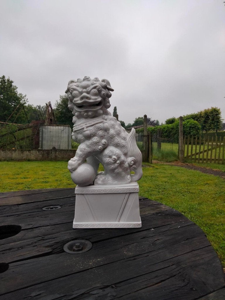 foo dog tempelleeuw beeld porselein keramiek, Blanc, Chine, Enlèvement ou Envoi, Sculpture