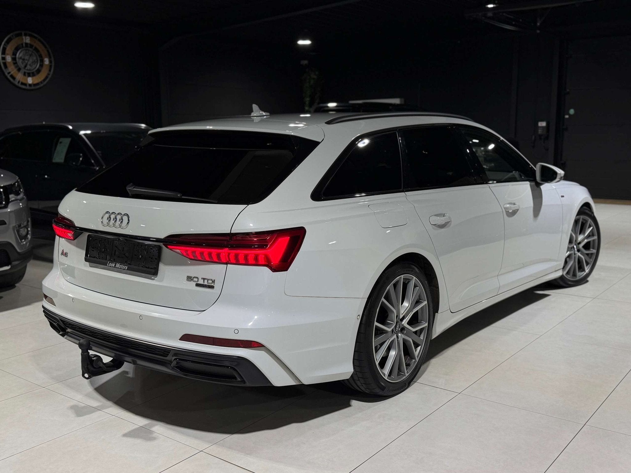 Audi A6 Avant 50 TDi Quattro 3x S-LINE 286CV Tiptronic DISTR, Auto's, Audi, Automaat, Gebruikt, Wit, Leder
