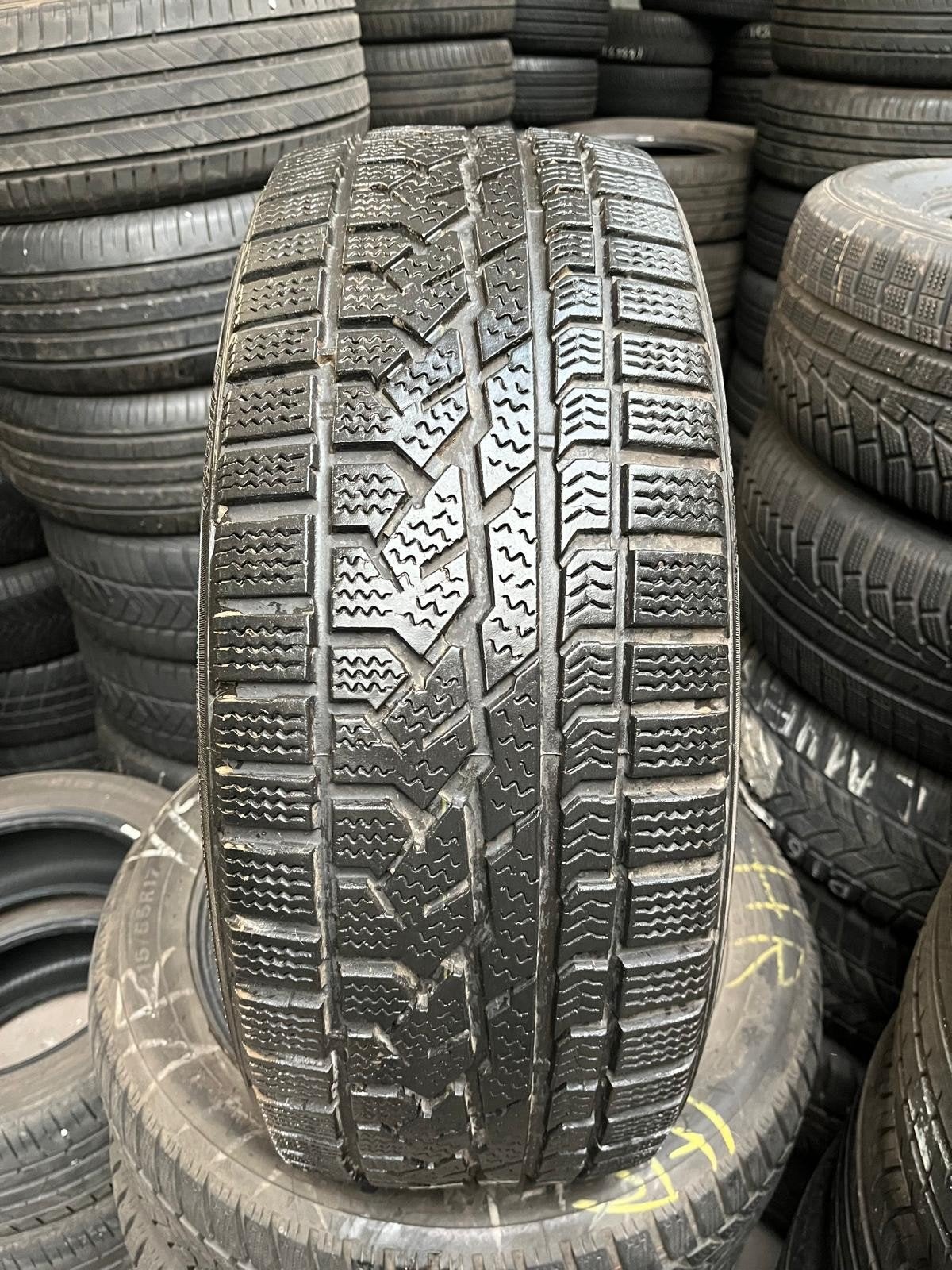 23555r18 235 55 r18 235/55/18 kumho dunlop Hiver avec mon, Enlèvement ou Envoi