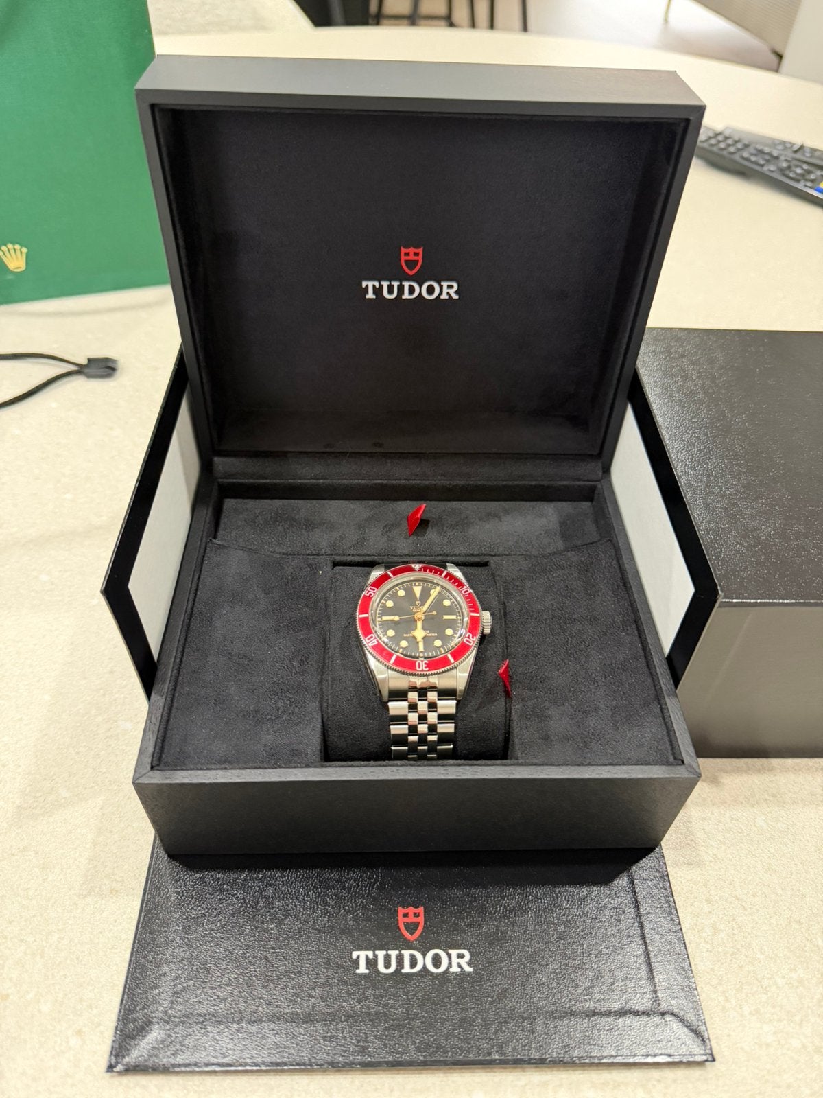 Tudor black bay red, Handtassen en Accessoires, Horloges | Heren, Zo goed als nieuw, Ophalen of Verzenden