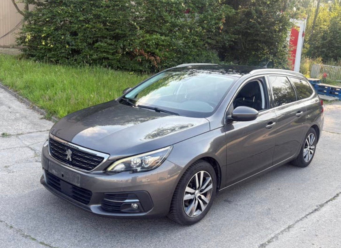Peugeot 308 SW 1.5 Hdi 2019, Auto's, Peugeot, Particulier, Navigatiesysteem, Diesel, Break, 5 deurs, Handgeschakeld, Zilver of Grijs