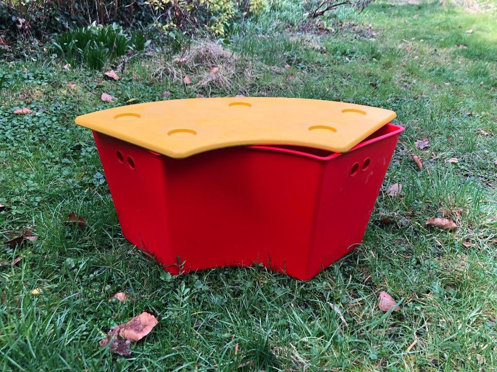 Coffre de rangement arrondi et empilable, Enlèvement, Utilisé, Synthétique