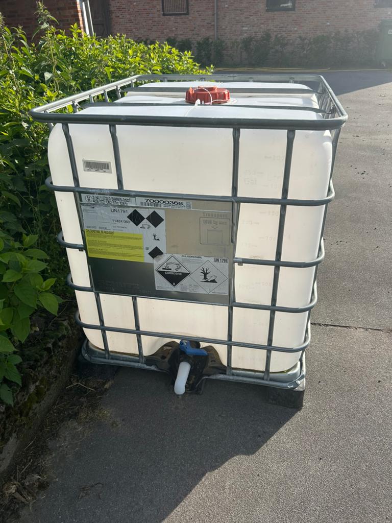 Ibc vat, Ophalen, Kunststof, Met kraantje, 150 liter of meer