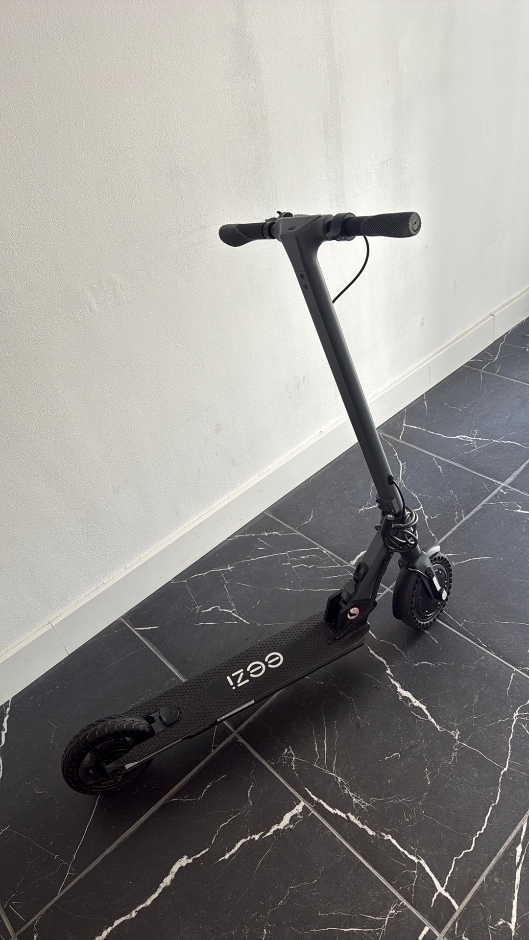 Elektrische step EEZi, Fietsen en Brommers, Steps, Ophalen, Zo goed als nieuw
