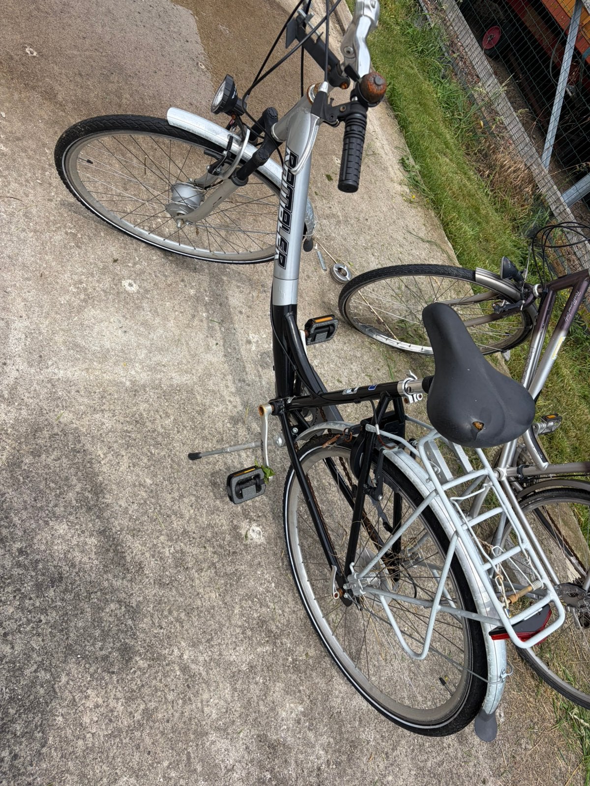 Damesfiets, Ophalen, Gebruikt