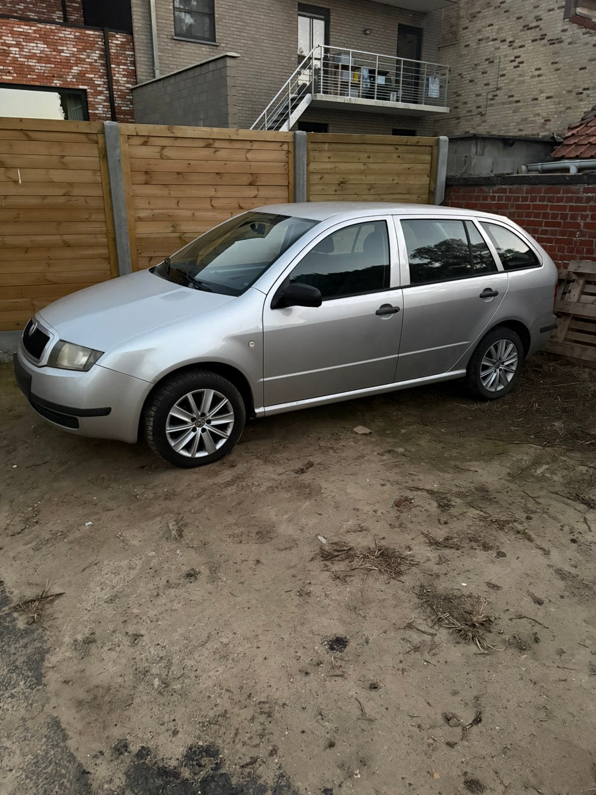 Skoda zonder papieren, Achat, Entreprise, Euro 4, Essence