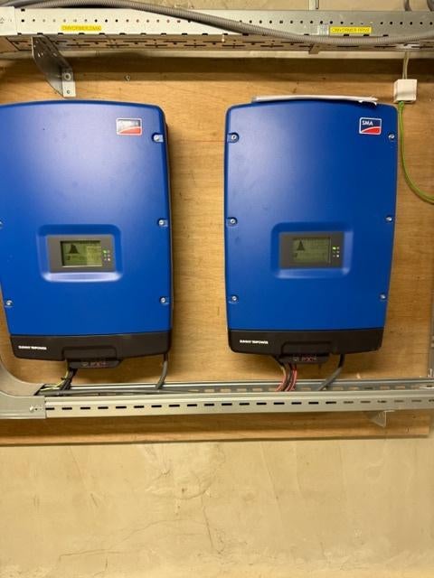 PV omvormer  2 stuks 10KW sma, Ophalen, Gebruikt, 200 wattpiek of meer