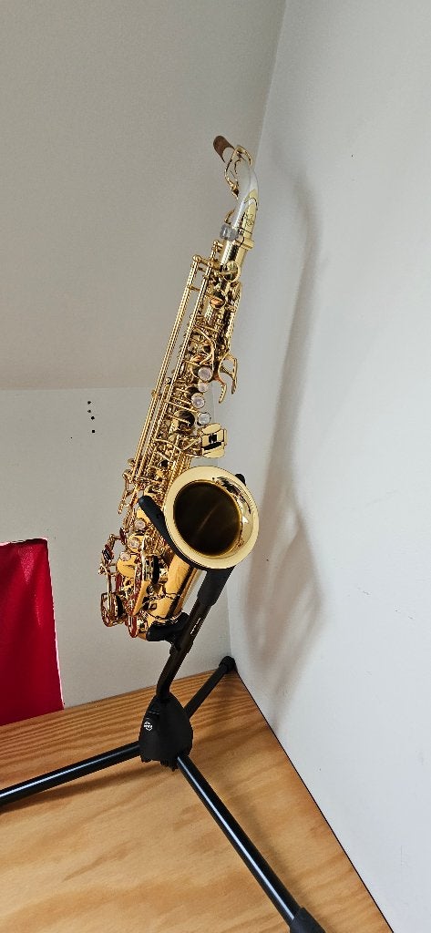 Altsax Yanagisawa AW01 PRO, Muziek en Instrumenten, Blaasinstrumenten | Saxofoons, Ophalen, Zo goed als nieuw, Alt, Met koffer